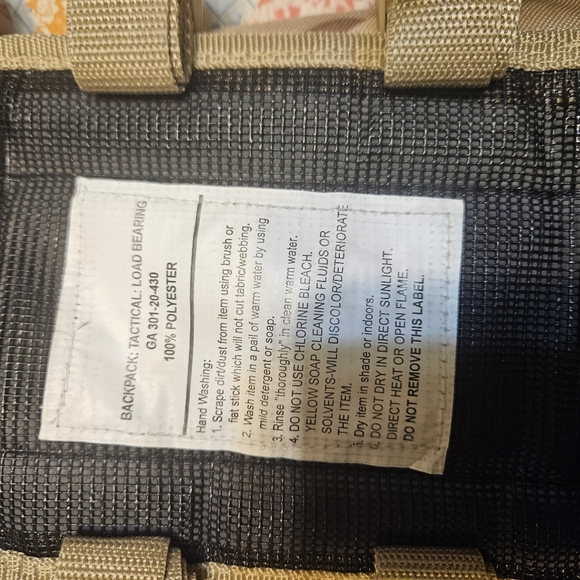 Tactical Sporting Vest Desert Camoflauge pattern Minimal wear - Picture 11 of 11